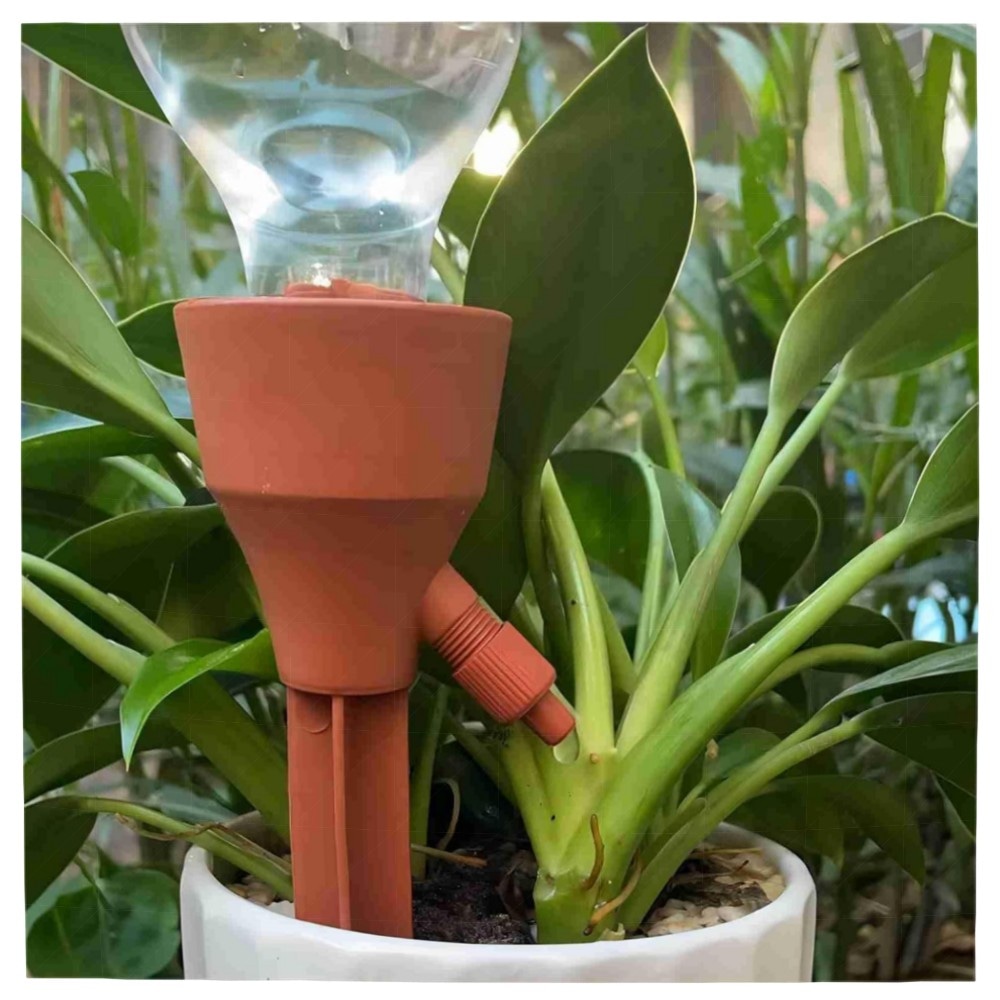 Selbstbewässerungs-Set für Zimmerpflanzen 6er – verstellbare Wasserspender für Flaschen, dekoratives Design (Blau/Beige/Rot), nachhaltig & zuverlässig