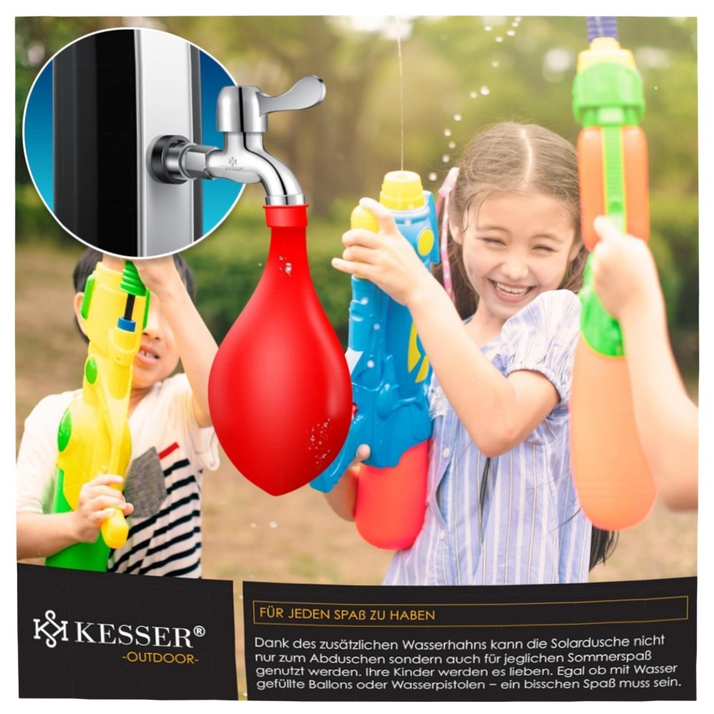 Solardusche 60 L KESSER® – Gartendusche mit Regenduschkopf & Metallablage, UV-beständig, ohne Strom, bis 60°C, inkl. Schutzhaube