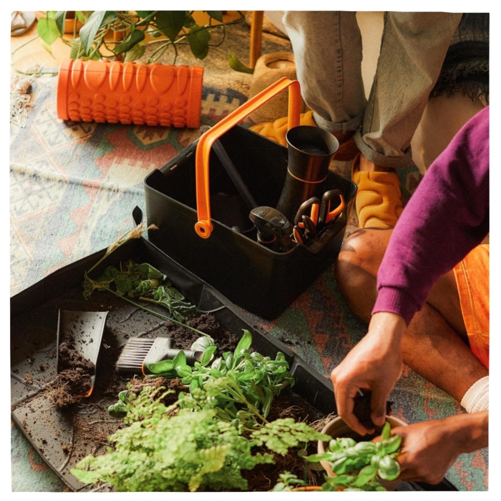 Fiskars Sprühflasche 284 ml – feiner Nebel für Zimmer- & Gartenpflanzen, leichter, langlebiger recycelter Kunststoff, nachhaltig & präzise