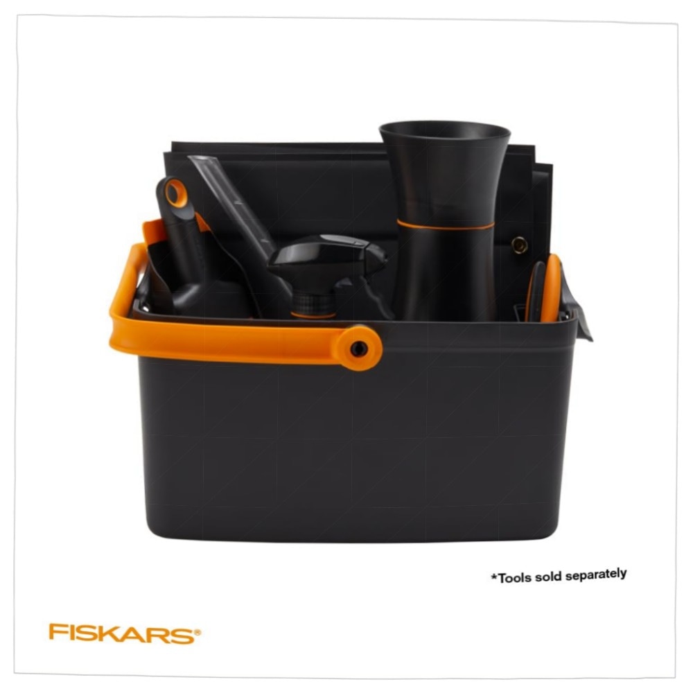 Fiskars Sprühflasche 284 ml – feiner Nebel für Zimmer- & Gartenpflanzen, leichter, langlebiger recycelter Kunststoff, nachhaltig & präzise