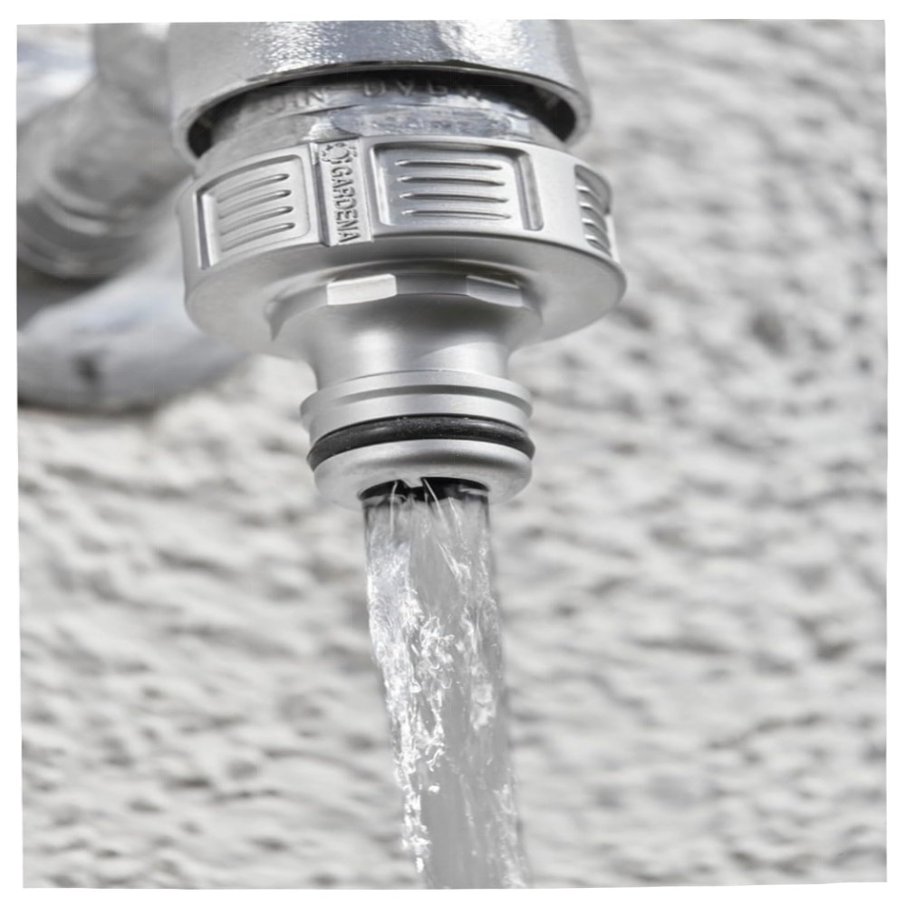 Gardena Premium Hahnverbinder 21 mm (G 1/2) – hochwertiger Metall-Adapter, spritzfrei & frostsicher, schneller Gardena Klickanschluss